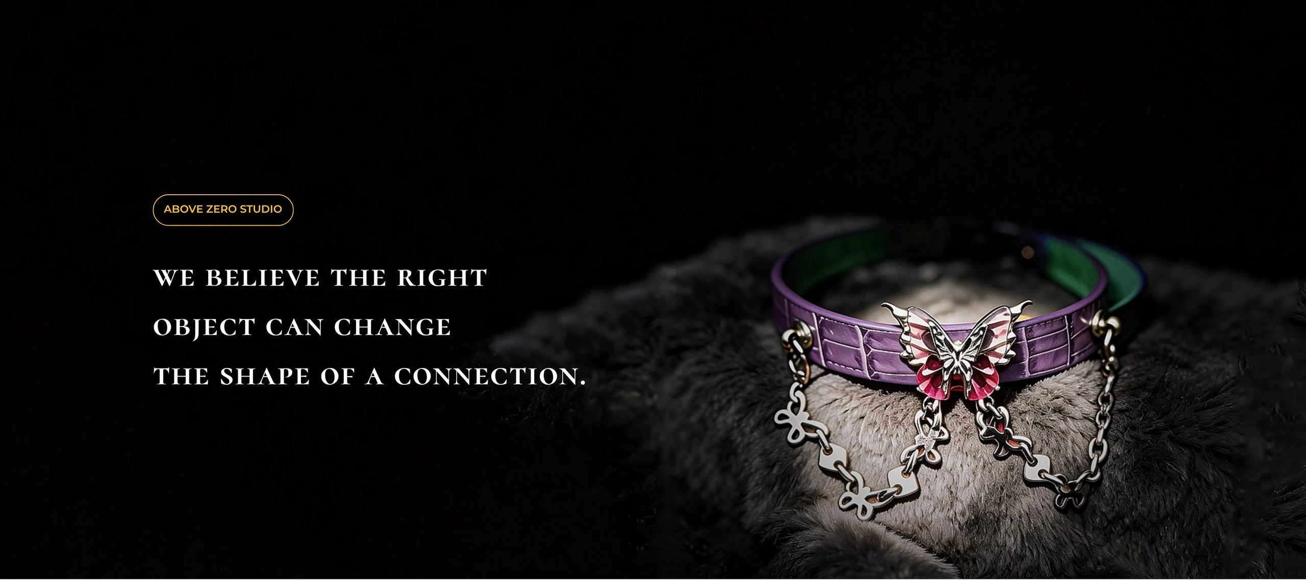 Purple chain collar banner with text We believe the right object can change the shape of a connection